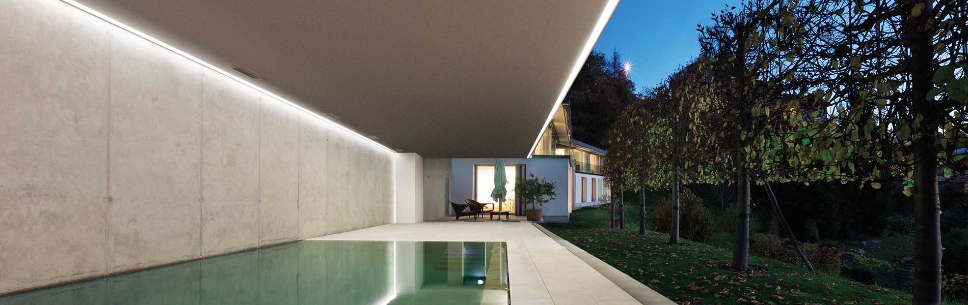 نور خطی اجرا شده در ویلا